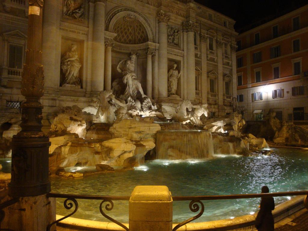 Domus Trevi Bed & Breakfast Rom