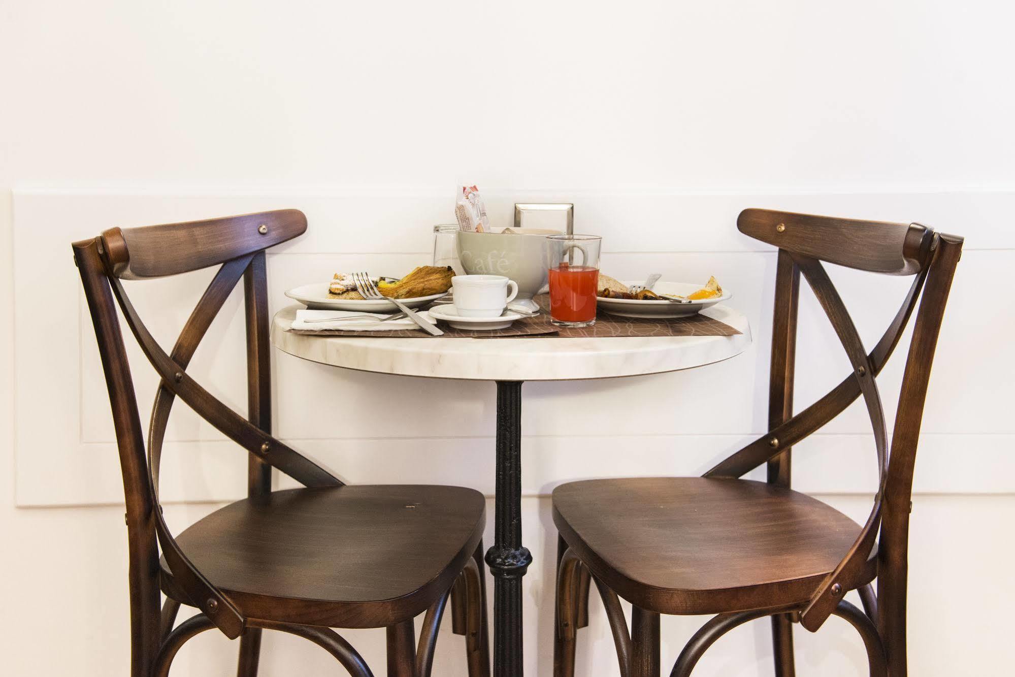 Domus Trevi Bed & Breakfast Rom